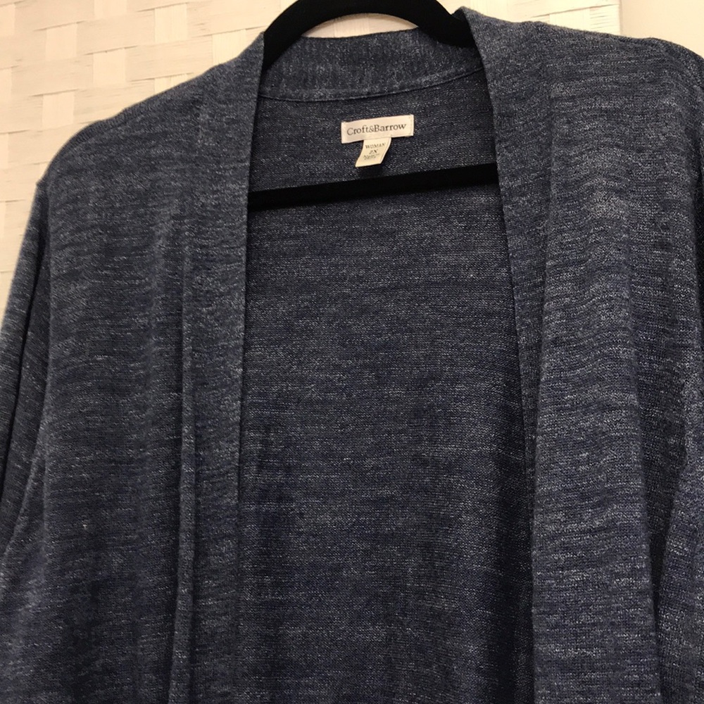 2X Croft and Barrow blue and white knit cardigan